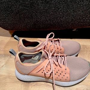 Womens Sperry tennis shoes